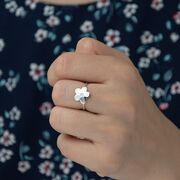 Inel argint floare sidef Thia marimea 53