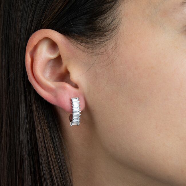 Cercei argint cu zirconii albe si inchidere cu surub