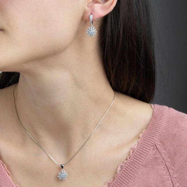 Set argint elegant flori cu zirconii Fay