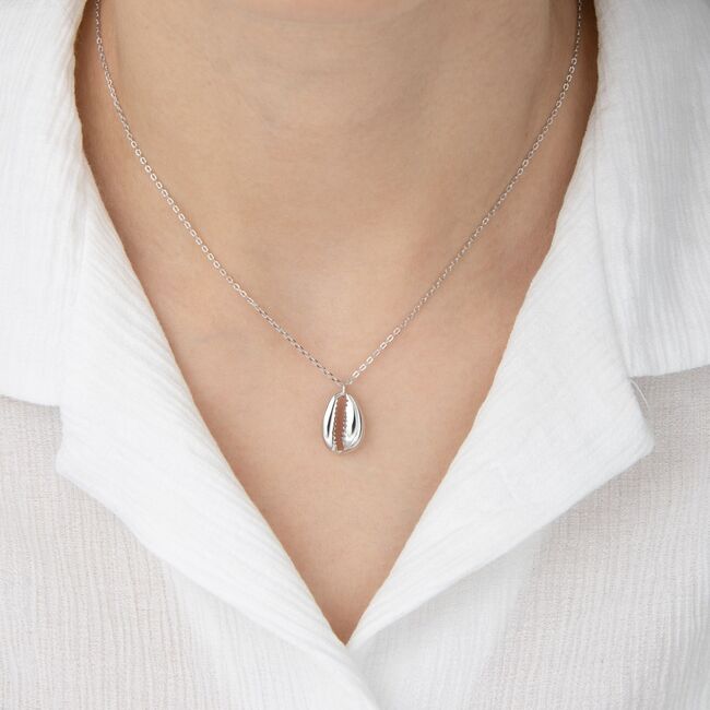 Lant argint cu pandantiv scoica Thia