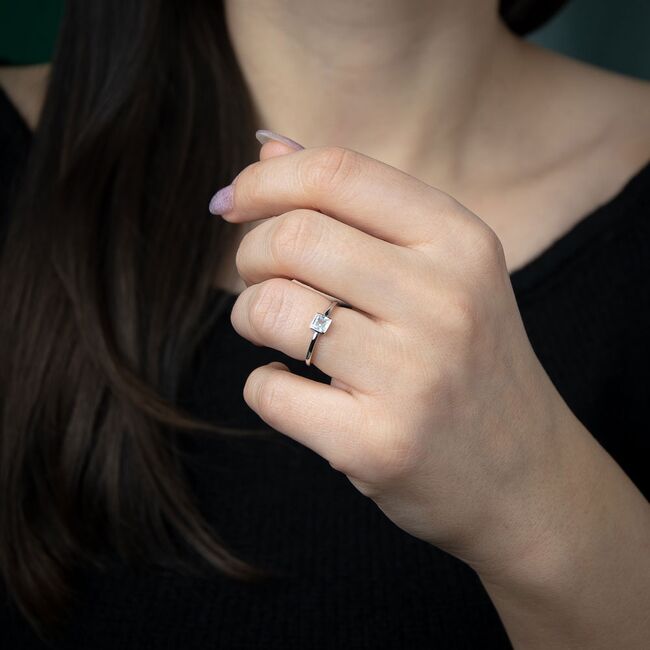 Inel argint solitaire patrat Thia marimea 51